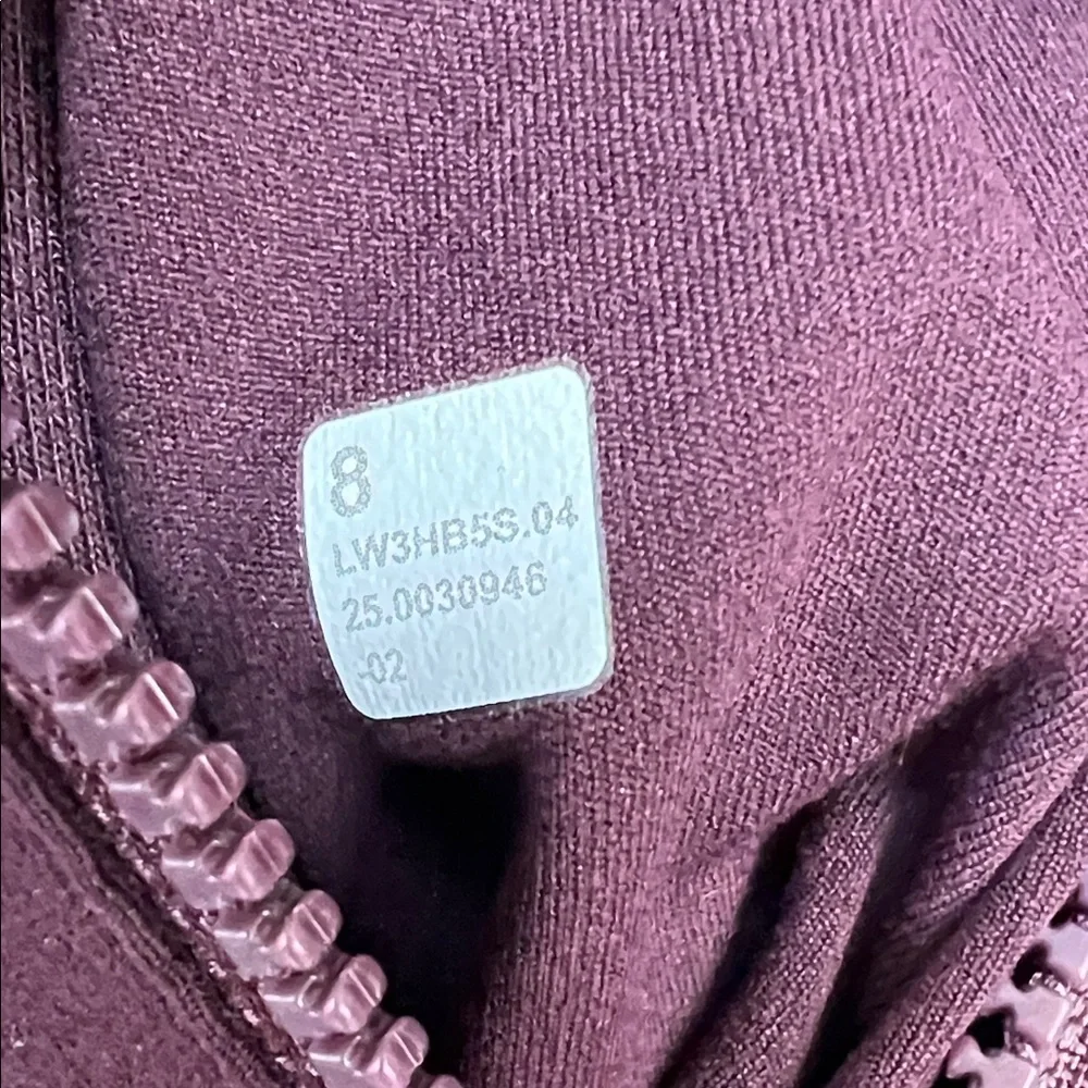 Lululemon Black Plum Define Cropped Jacket Size 8 NWT - Picture 4 of 5